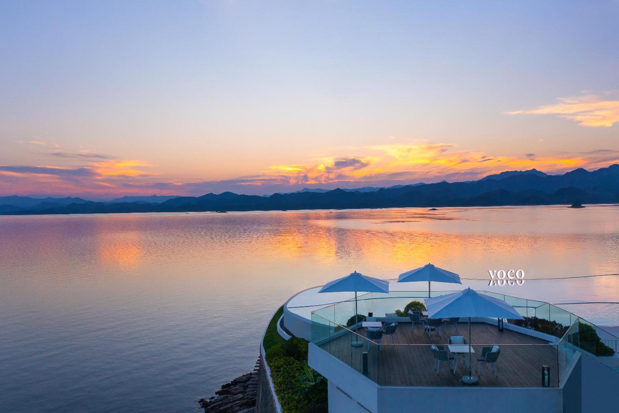 Voco Thousand Island Lake By Ihg Chun'an Ngoại thất bức ảnh